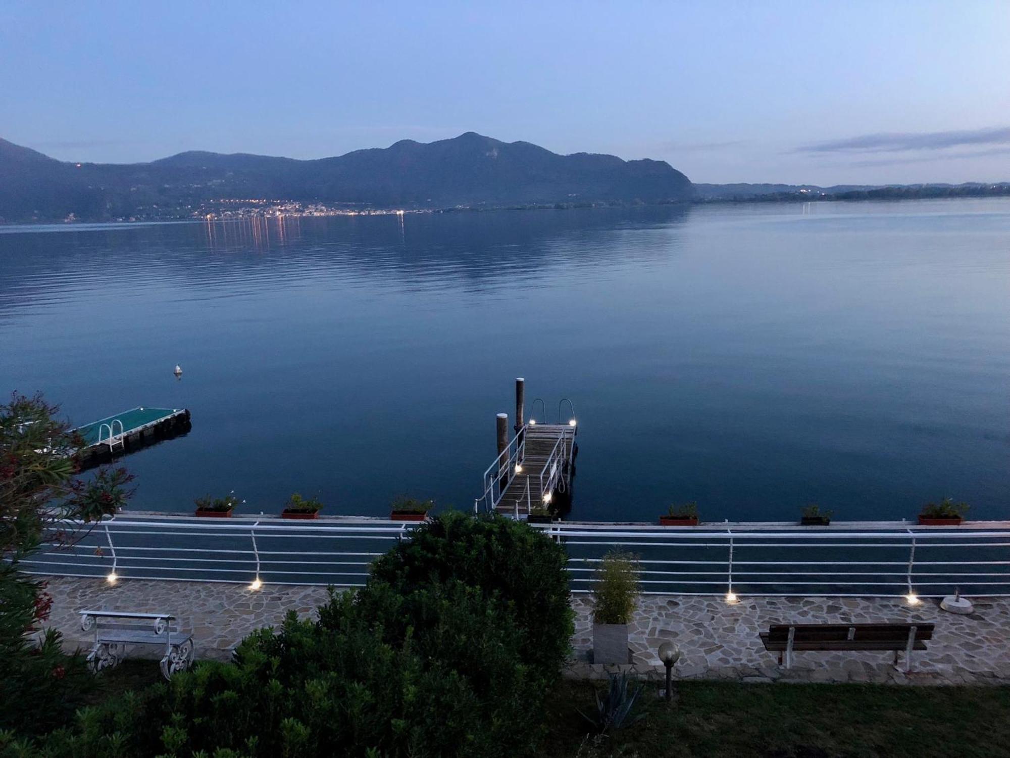 Villa Anastasye Your Lakefront Vacation Rental Predore Ngoại thất bức ảnh