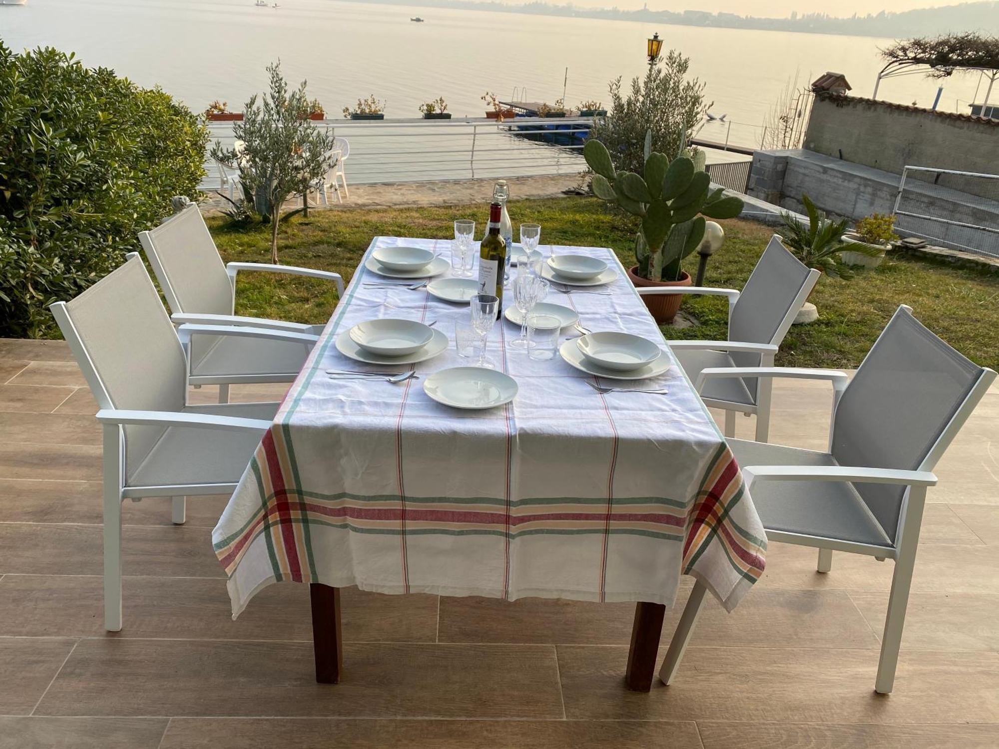 Villa Anastasye Your Lakefront Vacation Rental Predore Ngoại thất bức ảnh