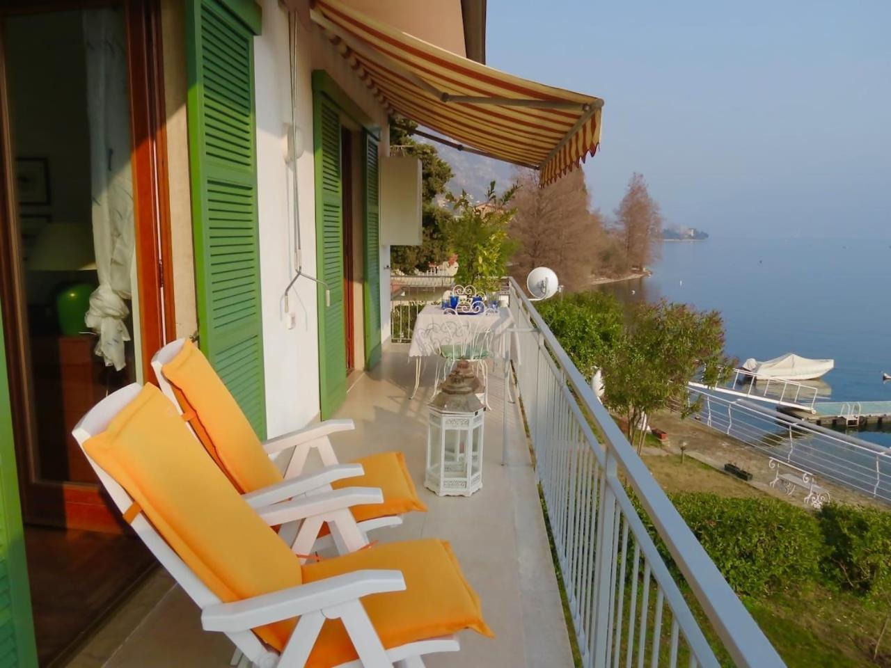 Villa Anastasye Your Lakefront Vacation Rental Predore Phòng bức ảnh