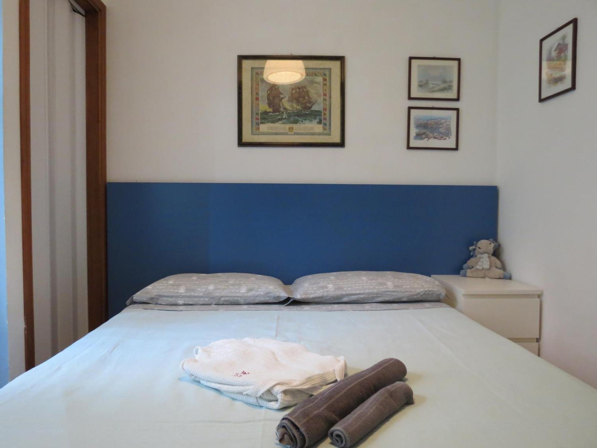 Villa Anastasye Your Lakefront Vacation Rental Predore Phòng bức ảnh